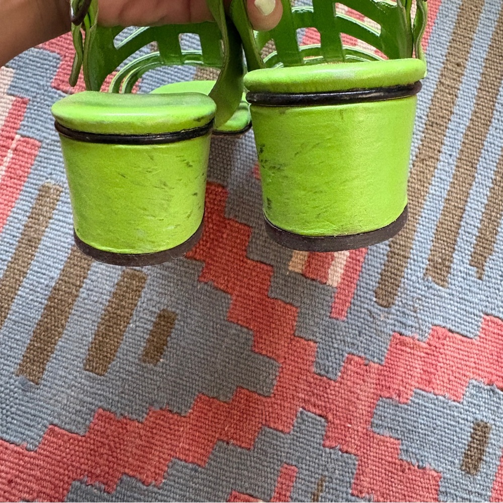 Vtg 60s 70s Lime Green Leather Strappy Heeled Sandals 6-6.5 made in italy - Picture 4 of 9